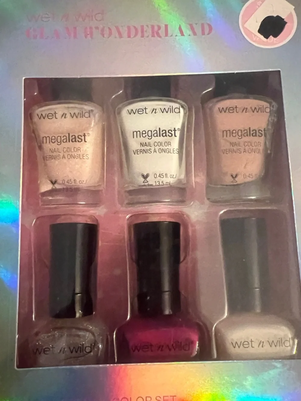 wet n wild Glam Wonderland Nail Color Set - Beige, Pink & Sheer Glitter - Picture 2 of 4